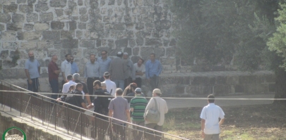 مستوطنون يستأنفون اقتحام المسجد الأقصى ويحتجون على منعهم من دخوله قبل أيام